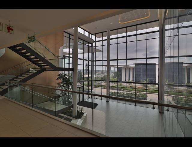 440M² OFFICE TO LET IN WATERFALL